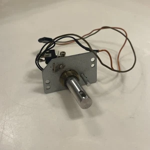 Technics SL-1200MK2 Pop-Up Target Light Assembly Replacement - Picture 1 of 4