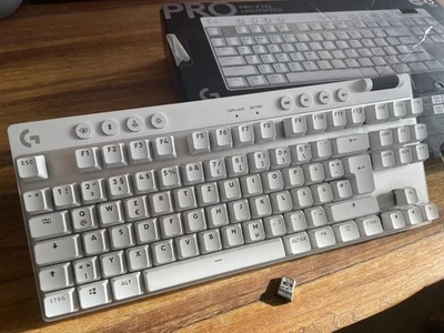 Logitech PRO X TKL Kabellose Gaming-Tastatur - Mechanische Schalter - GEBRAUCHT- - Bild 1 von 4