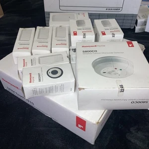 Honeywell Lynx Touch L5210 Wireless Alarm Package Business Home 5853 5800CO 5834 - Picture 1 of 15