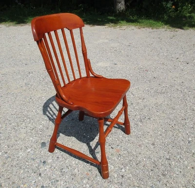 古董/复古 Sheboygan 椅子 Co — 第 1/4 张图片