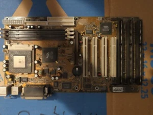 RARE VINTAGE 681V13 VIA VT82C693 SLOT 1 P2 CELERON ATX MOTHERBOARD w/ CPU boots - Picture 1 of 23