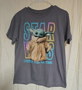 NEU GR. M STAR WARS STÄRKER ALS DU DENKST GROGAR GRAFIK T-SHIRT, DAS KIND, NEU MIT ETIKETT - Bild 1 von 7