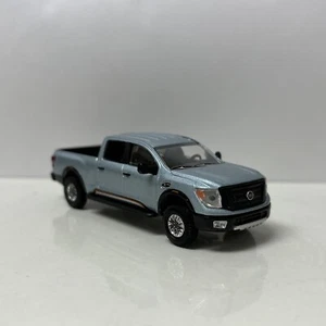 2018 18 Nissan Titan XD PRO-4X Collectible 1/64 Scale Diecast Diorama Model - Picture 1 of 4