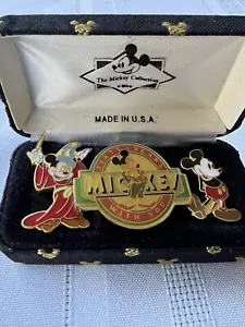 Topolino 60 anni con te set spille in metallo Disney 3 pin - Foto 1 di 5