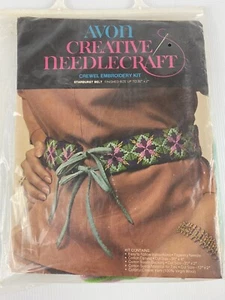 Kit de bordado vintage Starburst Belt Needlecraft Crewel Avon Hippy Boho 1974 - Imagen 1 de 3