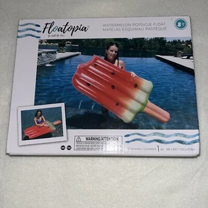 Flotador de piscina inflable con paleta de sandía Floatopia 59”x30” caja abierta - Imagen 1 de 3
