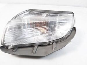 2012-2014 Toyota Prius V Front Driver Turn Signal Lamp Light 81521-47030