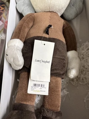 Auténtico compañero de peluche Kaws Lane Crawford Foto 1 de 4