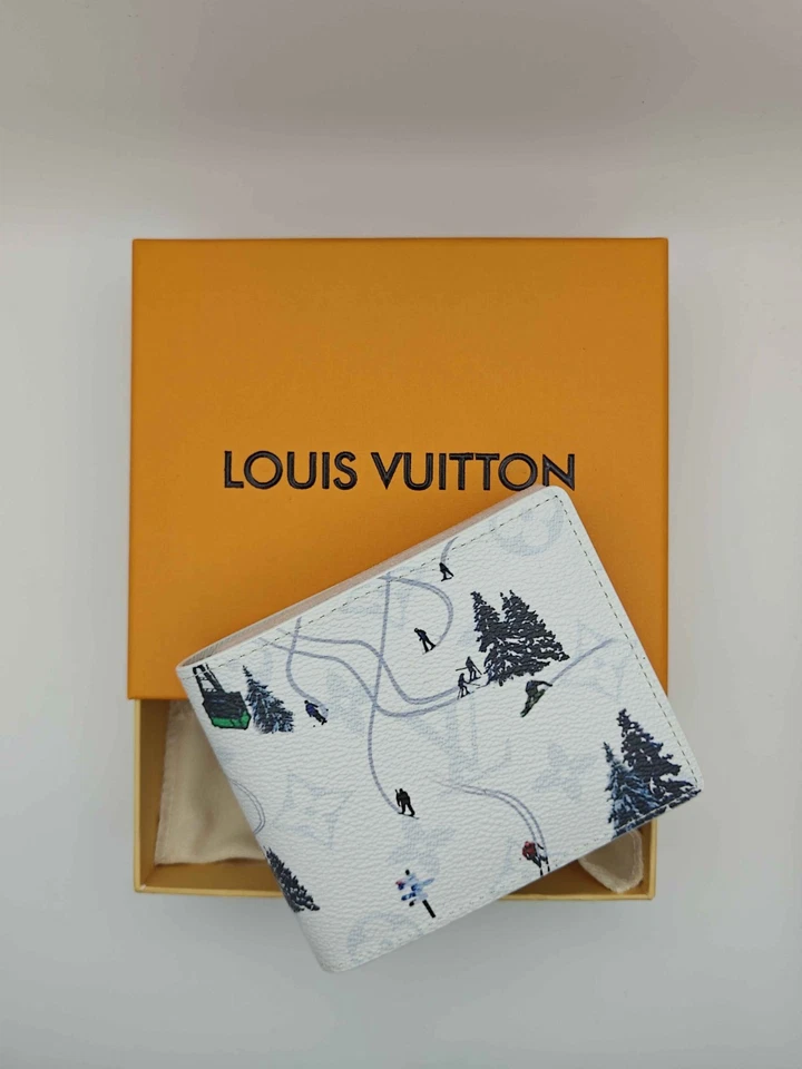 Cartera delgada Louis Vuitton blanca para esquí Foto 1 de 4