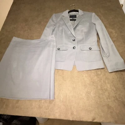 Traje Falda Mujer Banana Republic Gris Claro 2 Piezas Chaqueta Talla 2/Pantalones Talla 6 Foto 1 de 4