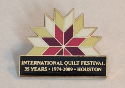 1974-1999 Houston International Quilting Festival Brooch Pin Jewelry          C4 - Image 1 of 2