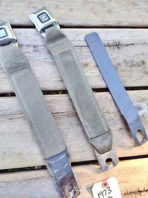 1970's GM Cadillac Eldorado Front Seat Belt Strap SET w/Female Buckle *GREEN * - Image 1 of 4