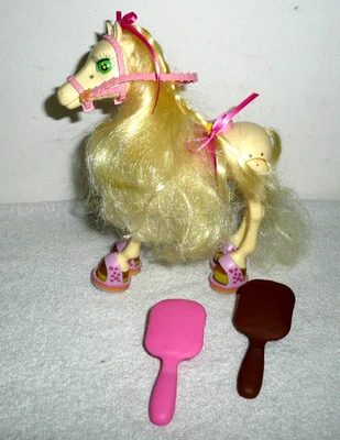 Funrise Sassy Stables Pony Horse w/ Shoes Saddle Rein Brushes - Image 1 of 4