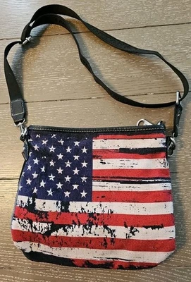 Bandolera/cartera de hombro Montana West estrellas y rayas Foto 1 de 4