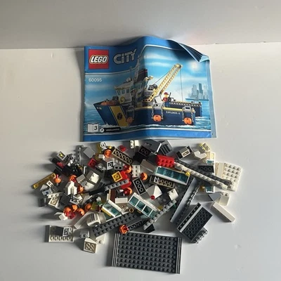 LEGO City: Deep Sea Exploration Vessel (60095) Incomplete - Image 1 of 4