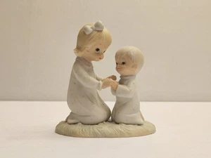 Figurina Lefton 1982 "La preghiera cambia le cose" Christopher Collezione Religiosa - Foto 1 di 11