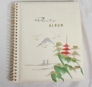 Álbum de fotos blanco vintage con diseño tatami en la portada - Imagen 1 de 9