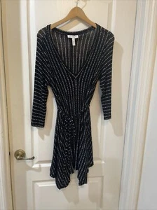Jessica Simpson maternity V-neck lightweight sweater dress Super Soft Size L New - Picture 1 of 10