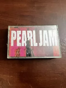 Pearl Jam Ten Rock Grunge '90s Cassette Tape 1991 Vintage - Picture 1 of 2