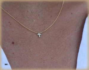 Tiny White Shiny Simulated Sapphire Women's Pendant Anniversary Gift Necklace - Picture 1 of 3