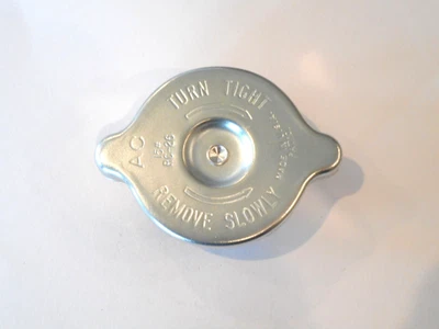 OEM 63-65 Original AC Corvette RC-26 TAPA RADIADOR NCRS Aire Acondicionado Aire A/A Foto 1 de 3