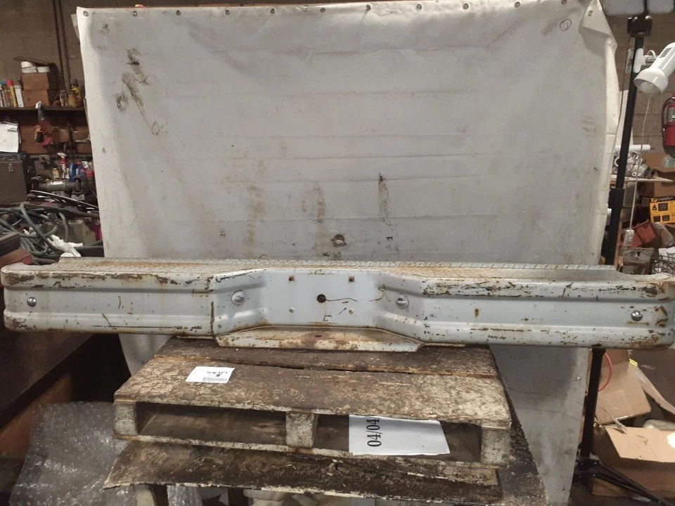 Rear Bumper With Step Bumper Painted Fits 80-86 BRONCO 600539 Foto 1 de 4