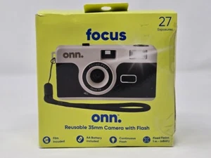 Onn Focus wiederverwendbare Kleinbildkamera mit Blitz + Film + Akku inklusive - Schwarz - Bild 1 von 4