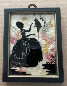 Vintage SILHOUETTE DRIED FLOWER ARRANGEMENT Lady Parrot Picture Frame - Picture 1 of 5