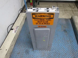 Square D Main Breaker Circuit Breaker Panel 200A Main 3Ph 40 Circuit Used - Picture 1 of 1