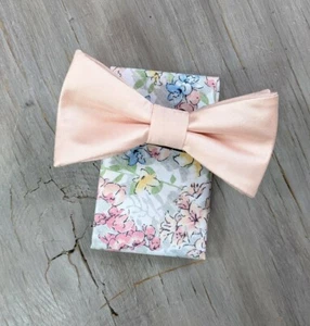 Corbata de melocotón y bolsillo floral cuadrado nuevo formal rosa claro - pasteles de Pascua - Imagen 1 de 4