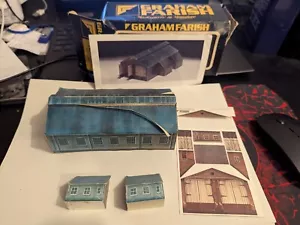 N Gauge Farish 9509 2 Road Engine Shed building boxed for model railway - Picture 1 of 24