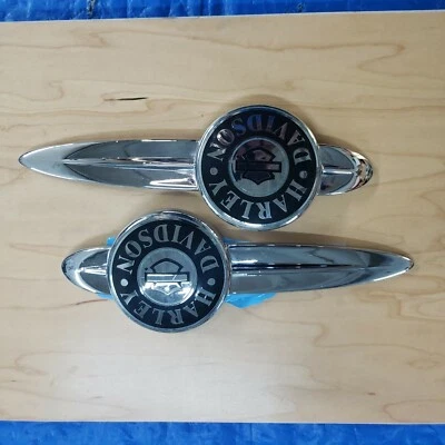 HARLEY TANK EMBLEMS SET BADGES CHROME AND BLACK OEM  - Image 1 of 4