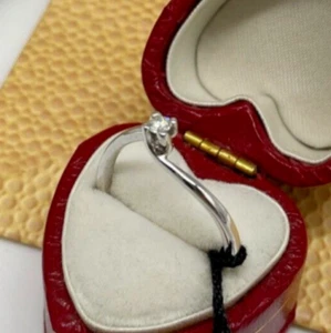 Anello donna solitario oro bianco nuovo 18kt diamante da 0,06kt carati elegante - Foto 1 di 14