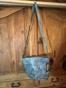 LEADERS in PELLE VAQUETTA SECCHIELLO ACQUA nuovo con etichette - Foto 1 di 10