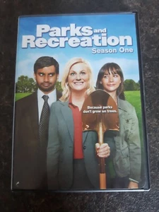 Parks And Recreation Season One 2009 DVD Widescreen Good Condition - Picture 1 of 2