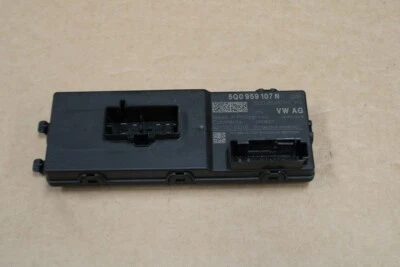 VW Tiguan AX1 Centralina ECU Unità Azionamento Elettrico Portellone 5WC959107 a. - Immagine 1 di 2