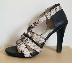 Michael KORS DESERT EMBOSSED LEATHER PLATFORM MK LOGO ZIP SANDAL 9 I LOVE SHOES - Picture 1 of 8