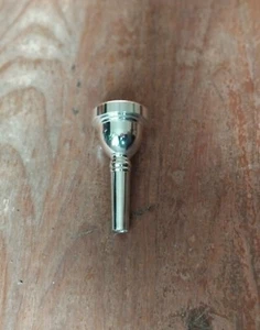 Trombone Mouthpieces - Suit Beginner - Batch of 10 - Picture 1 of 3