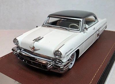 GLM 1:43 1954 Lincoln Capri Special Custom Coupe White/Ambassador Blue 20 PCS!! - Image 1 of 4