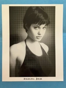 Angelina Jolie , original vintage talent agency headshot photo w/ credits - Picture 1 of 2