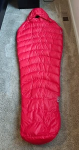 Marmot Atom 35°F Down Ultralight Sleeping Bag - Backpacking Camping - 1lb 5.1oz - Picture 1 of 9