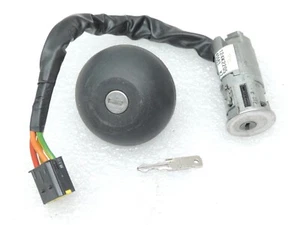 Dacia Duster I (HS) Zündschloss Tankverschluss & Schlüssel Satz 6001548050 - Bild 1 von 15