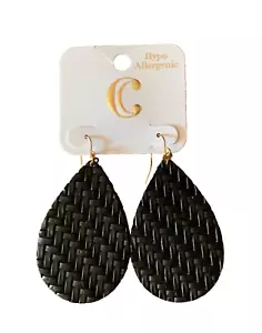 C Hypo Allergenic Fashion Faux Leather Woven Design Earrings New without Tags - Picture 1 of 4