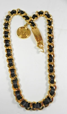 Cinto de corrente vintage #1054c CHANEL folheado a ouro couro preto CC logotipos moeda 28" - Imagem 1 de 4