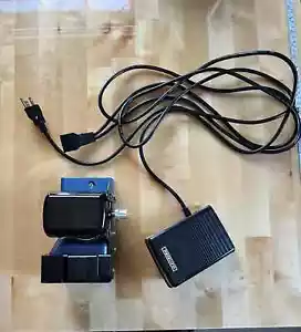Gruppo base motore e motore Sailrite Ultrafeed 110 Volt con pedale - Foto 1 di 2