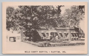 Bluffton IN Wells County Hospital Exterior View Indiana Postcard 1940's - Picture 1 of 4