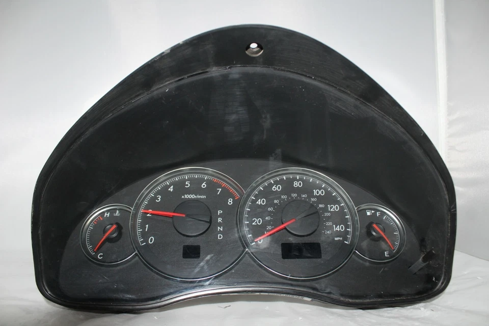 Cuadro de instrumentos velocímetro indicadores de panel de instrumentos Subaru Legacy 2009 18.702 millas Foto 1 de 4