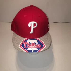 Cappello Philadelphia Phillies New Era 59Fifty 7 1/8 raro logo orlo rosso grigio aderente  - Foto 1 di 10