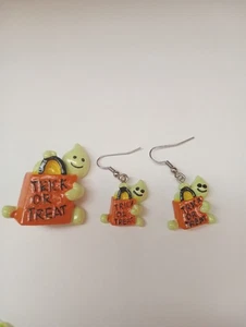 Fantasma di Halloween vintage con sacchetto per dolcetti o dolcetti, set orecchini/spille, omaggio S/H - Foto 1 di 4