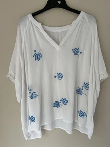 Embroidered Top Size 24 White Blue Floral Lace Trim Chiffon Summer Casual - Picture 1 of 7